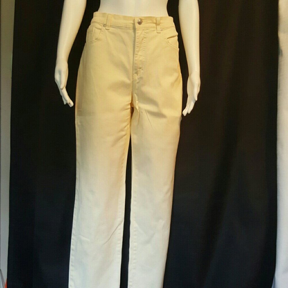 Gloria Vanderbilt pants, size 10 yellow